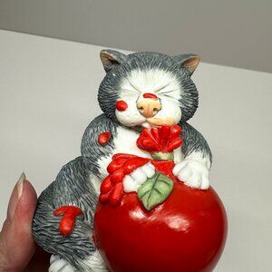 Comic Curious Cats Grey Gray Cat Sauced Tomato Pizza Sauce Chubby